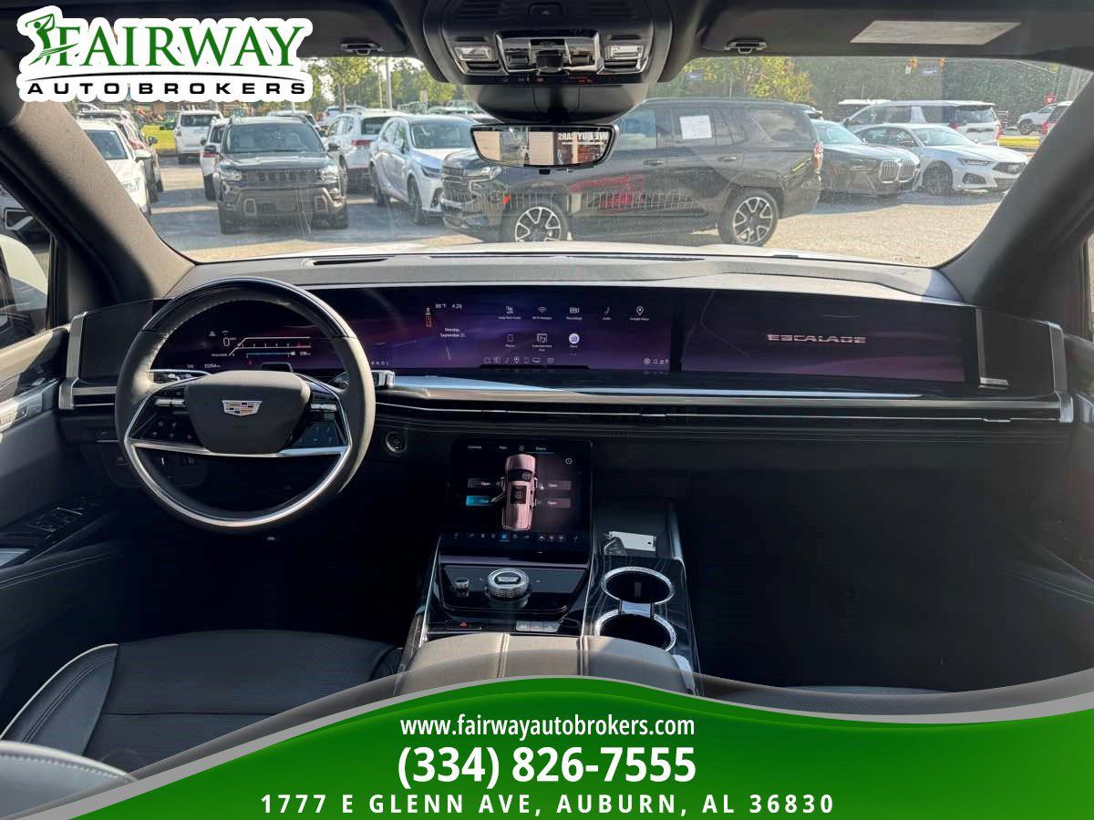 Used 2025 Cadillac Escalade Sport w/ Touring Package AWD/4WD image 15