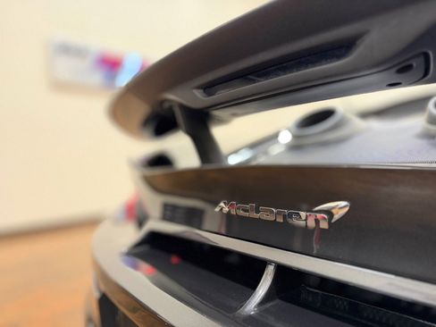 Used 2019 McLaren 600LT RWD image 64
