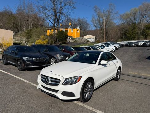 Used 2015 Mercedes-Benz C 300 4MATIC Sedan image 1