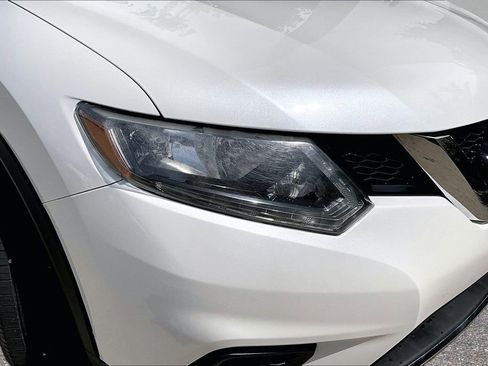 Used 2015 Nissan Rogue SV FWD image 32