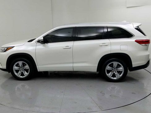 Used 2017 Toyota Highlander Limited image 6
