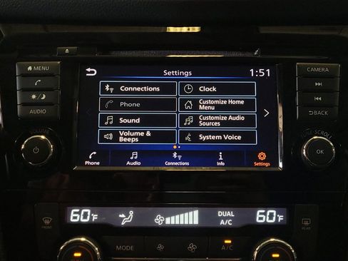 Used 2019 Nissan Rogue SV FWD image 25