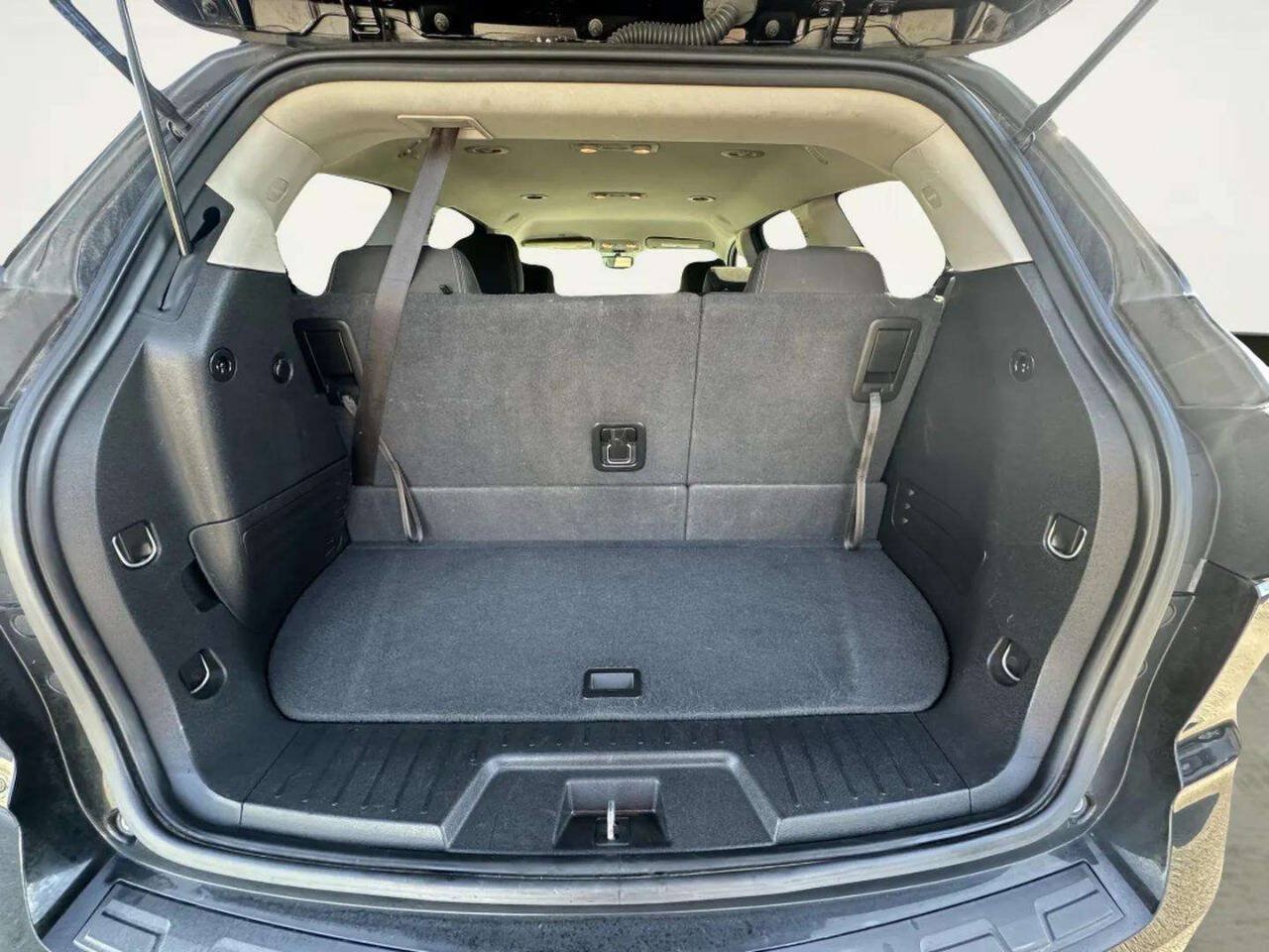 Used 2017 Chevrolet Traverse LT AWD/4WD image 7