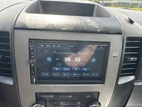 Used 2012 Nissan Titan SV w/ SV Premium Utility Pkg RWD image 16