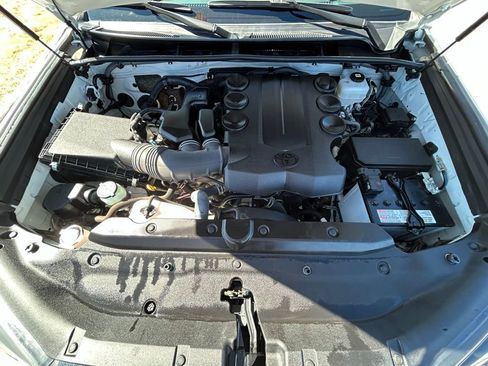 Used 2024 Toyota 4Runner SR5 Premium image 32