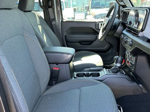 New 2026 Jeep Gladiator Willys image 16