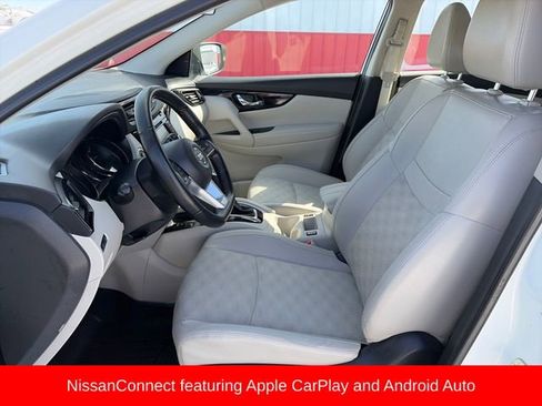 Used 2022 Nissan Rogue Sport SV w/ Technology Package image 21