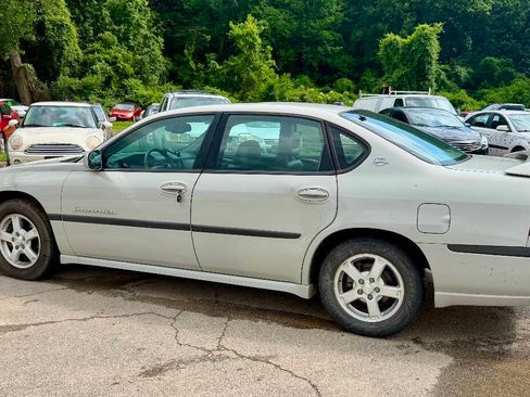 Used 2003 Chevrolet Impala LS w/ Preferred Equipment Group FWD image 9