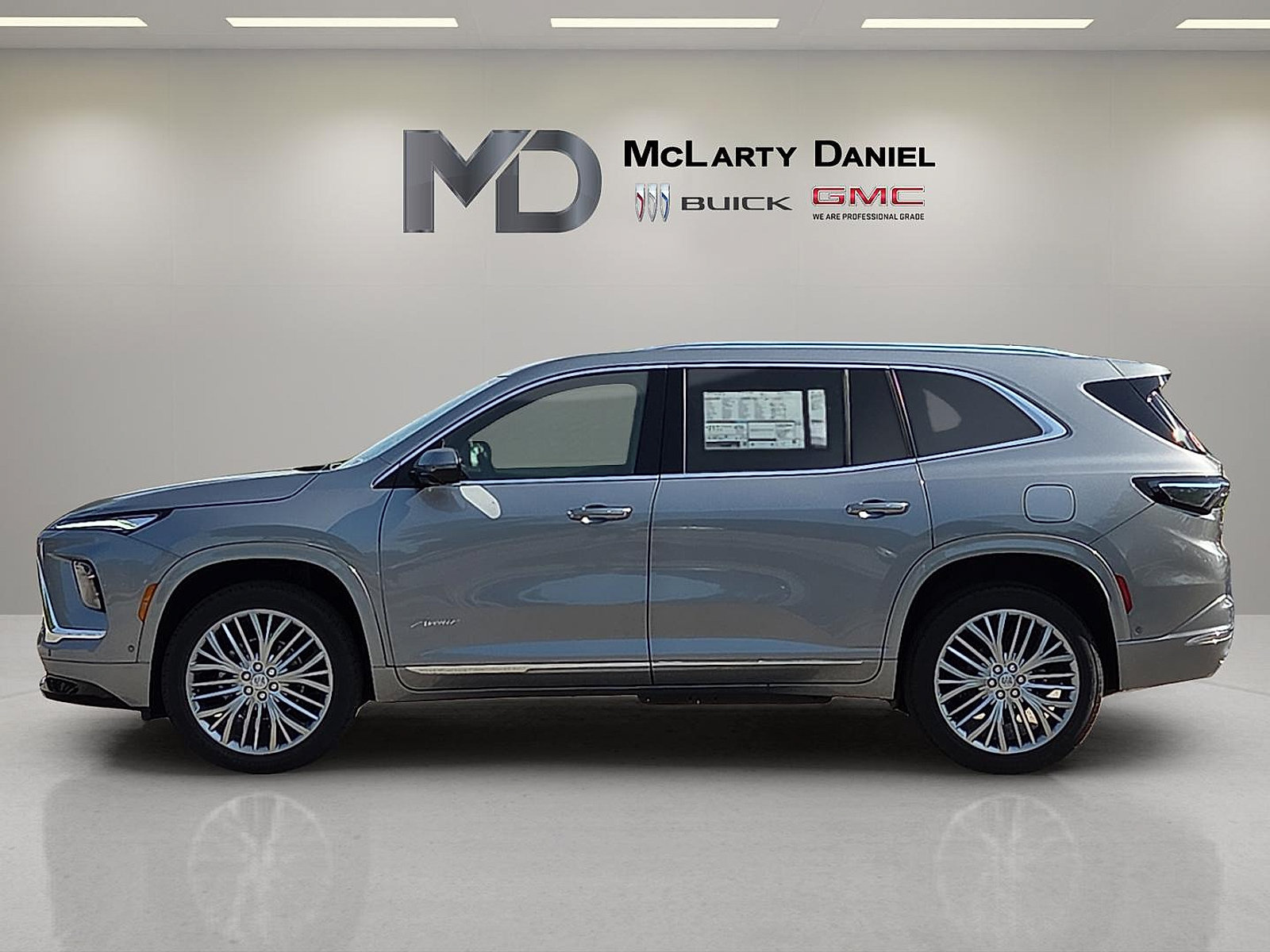 New 2027 Buick Enclave Avenir AWD/4WD image 3