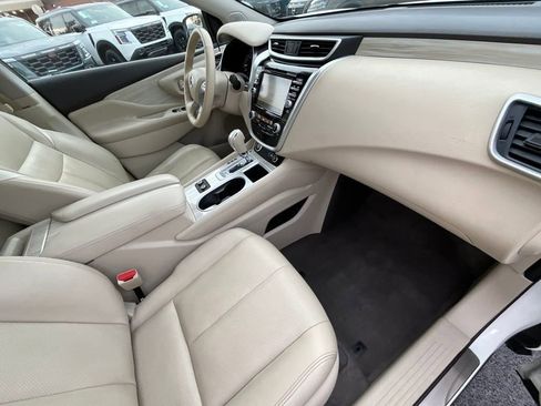 Certified 2018 Nissan Murano Platinum w/ Cargo Package image 17
