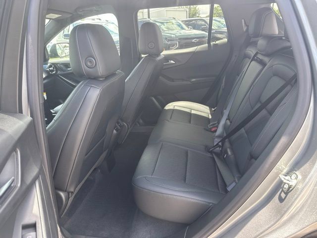 New 2026 Chevrolet Equinox LT w/ Convenience Package II FWD image 28