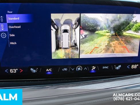Used 2025 Chevrolet Suburban Z71 AWD/4WD image 35
