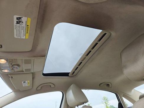 Used 2013 Volkswagen Passat TDI SE FWD image 6