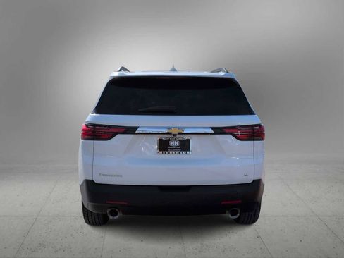 Used 2023 Chevrolet Traverse LT image 7