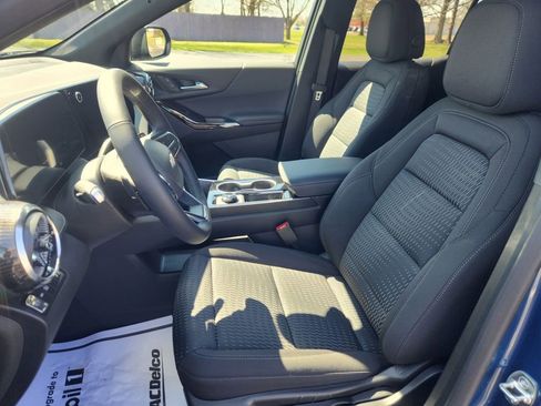 Used 2026 Chevrolet Equinox LT image 21