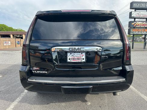 Used 2015 GMC Yukon Denali w/ Touring Package AWD/4WD image 6
