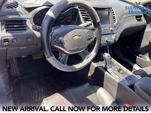 Used 2018 Chevrolet Impala LT w/ LT Entertainment Package FWD image 8