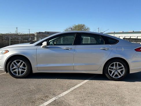 Used 2013 Ford Fusion SE image 10