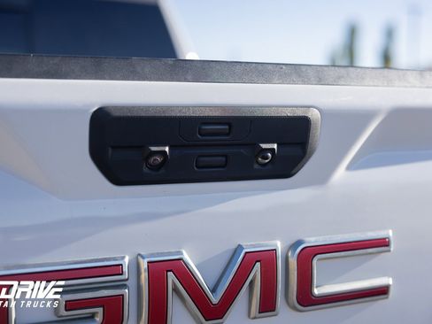 Used 2021 GMC Sierra 1500 AT4 w/ AT4 Premium Package image 16