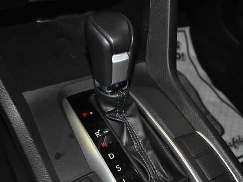 Used 2021 Honda Civic EX image 16