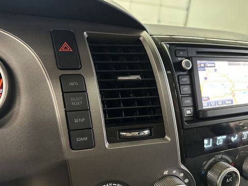 Used 2014 Toyota Sequoia Platinum image 30