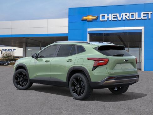 New 2026 Chevrolet Trax ACTIV FWD image 3