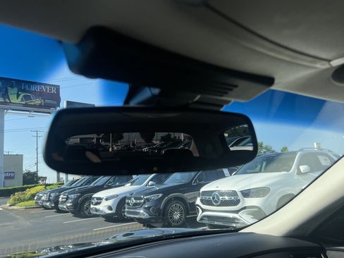 Used 2017 INFINITI Q70 L 3.7 w/ Deluxe Touring Package RWD image 27