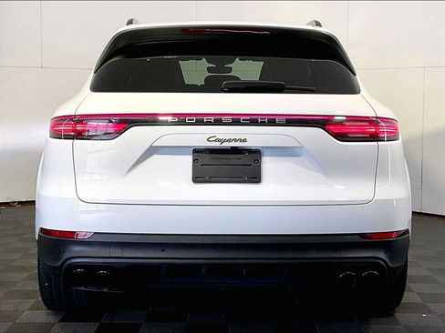 Certified 2023 Porsche Cayenne Platinum Edition AWD/4WD image 6