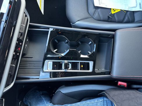 New 2026 Volkswagen Atlas Peak Edition image 13