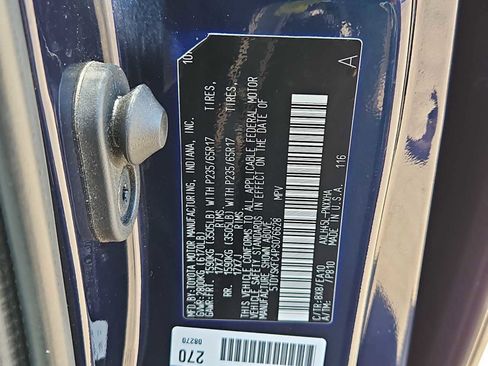 Used 2023 Toyota Sienna XLE image 36