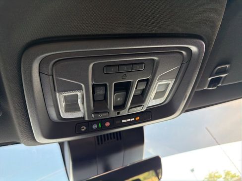 Used 2024 GMC Sierra 2500 AT4 w/ AT4 Premium Plus Package image 26