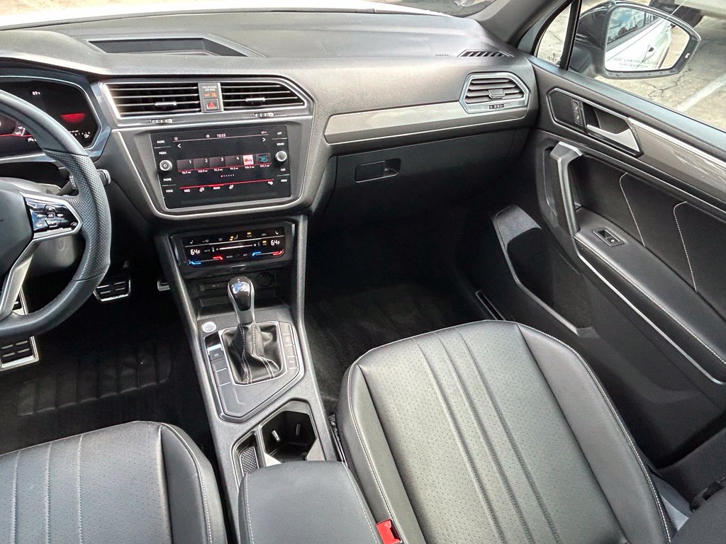 Certified 2024 Volkswagen Tiguan SE R-Line FWD image 11