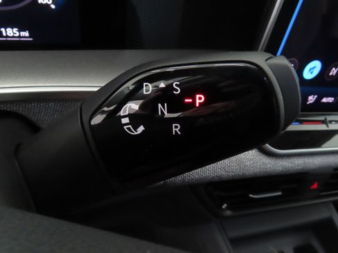 New 2025 Volkswagen Tiguan S image 15