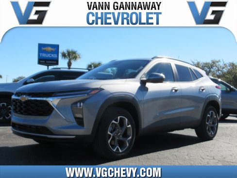 New 2026 Chevrolet Trax LT w/ Driver Confidence Package image 1