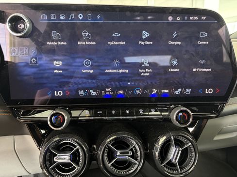 Used 2025 Chevrolet Blazer EV RS AWD/4WD image 15