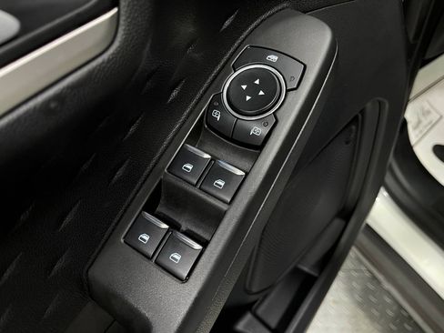 Used 2020 Ford Escape SEL FWD image 16