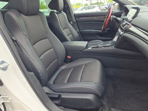 Used 2022 Honda Accord Sport image 5