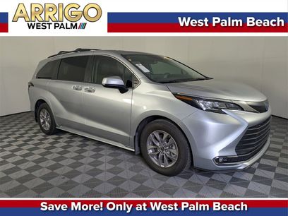 Used 2021 Toyota Sienna XLE