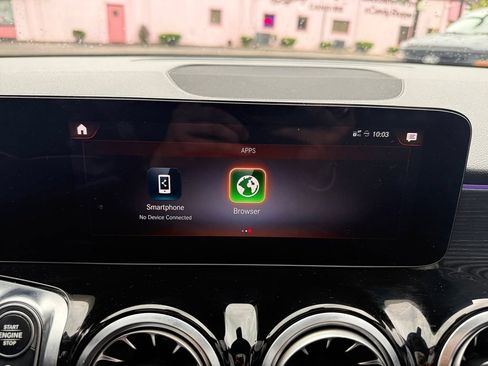 Used 2023 Mercedes-Benz GLB 250 4MATIC image 35