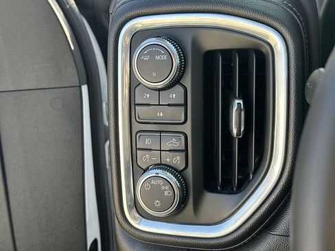 Used 2021 GMC Sierra 3500 SLE w/ SLE Value Package image 16