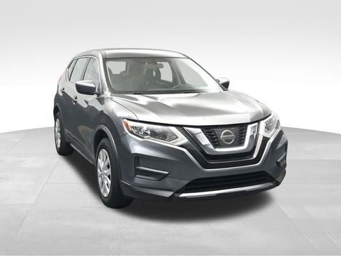 Used 2017 Nissan Rogue S FWD image 8
