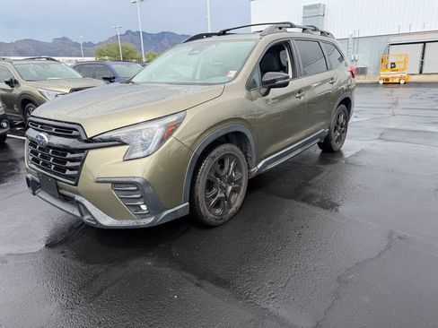 Used 2023 Subaru Ascent Onyx Edition AWD/4WD image 3
