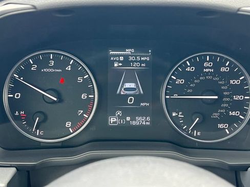 Used 2024 Subaru Crosstrek 2.0i Premium AWD/4WD image 17