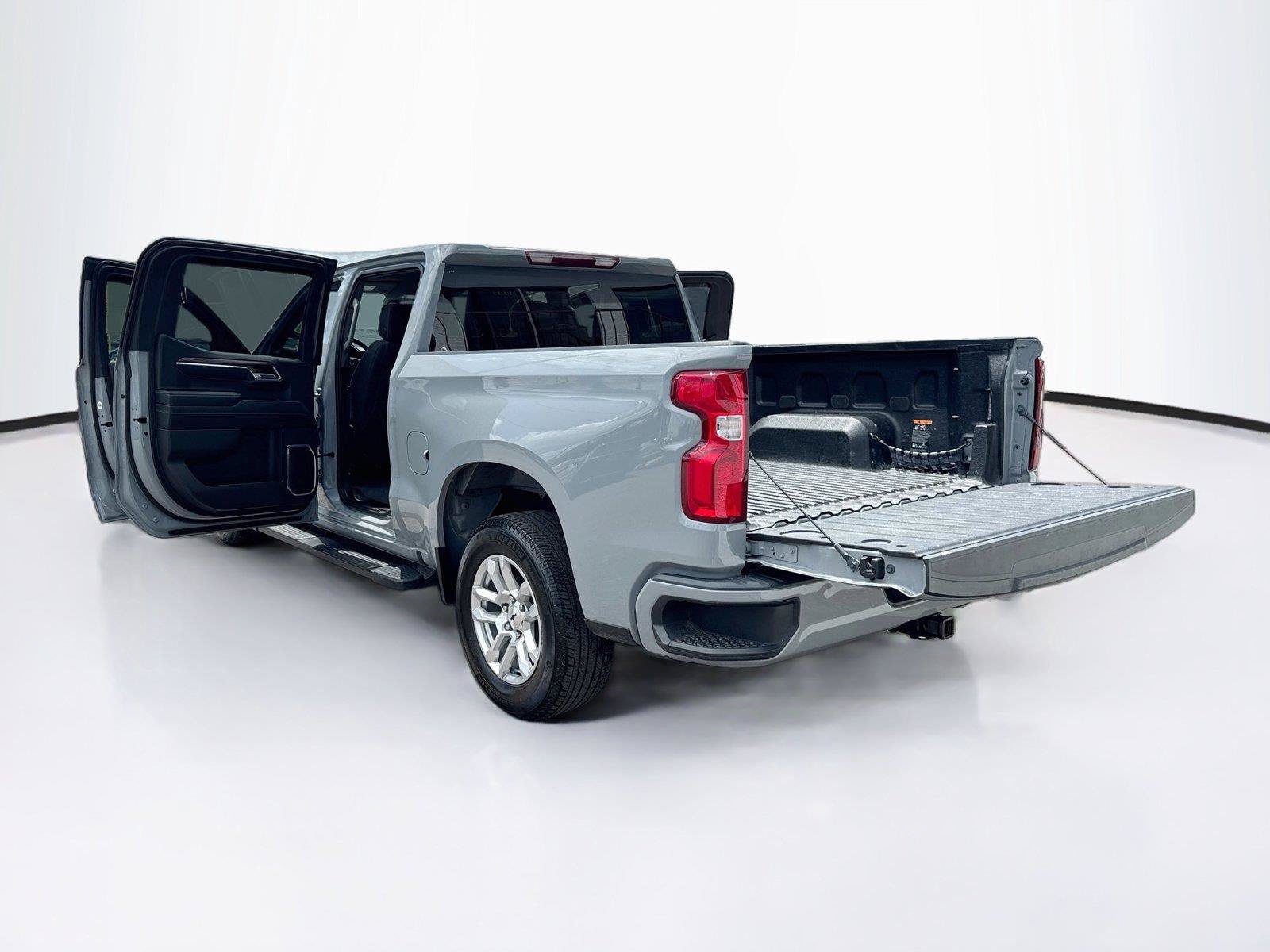 Used 2024 Chevrolet Silverado 1500 RST RWD image 40