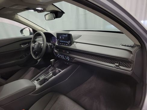 Used 2023 Honda Accord EX image 27