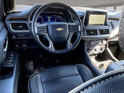 Used 2024 Chevrolet Tahoe Premier AWD/4WD image 8