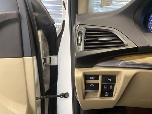 Used 2019 Acura MDX SH-AWD w/ Technology Package image 14
