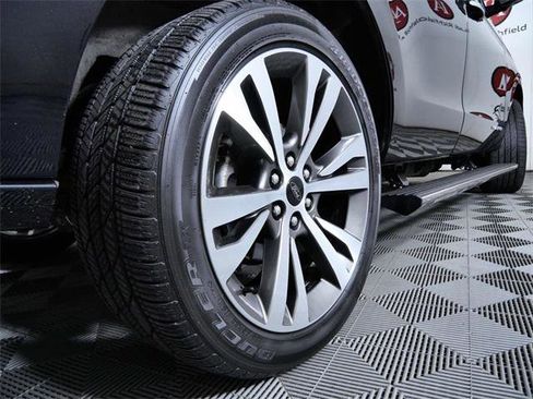 Used 2021 Ford Expedition Platinum image 9