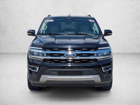 Used 2024 Ford Expedition Limited RWD image 2