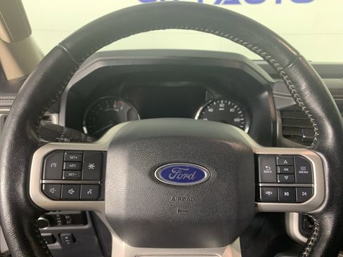 Used 2023 Ford Expedition Max XLT image 21
